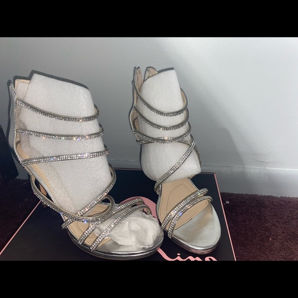 Cute sparkly heels - Picture 4 of 4